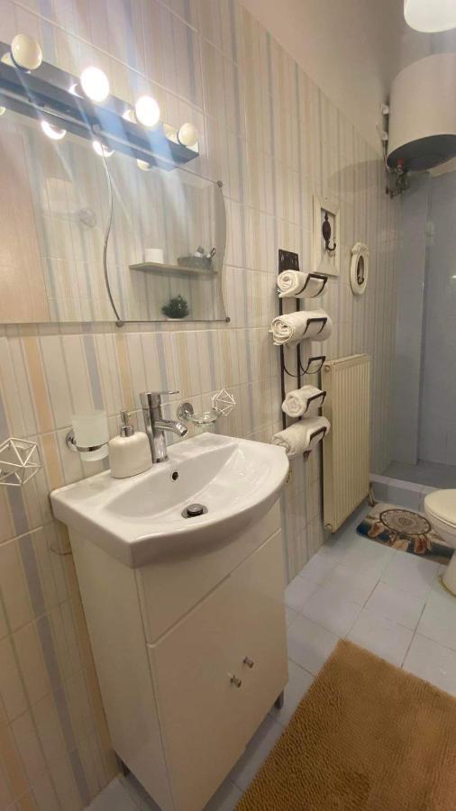 Cozy Minimal Apartment 피레아스 외부 사진
