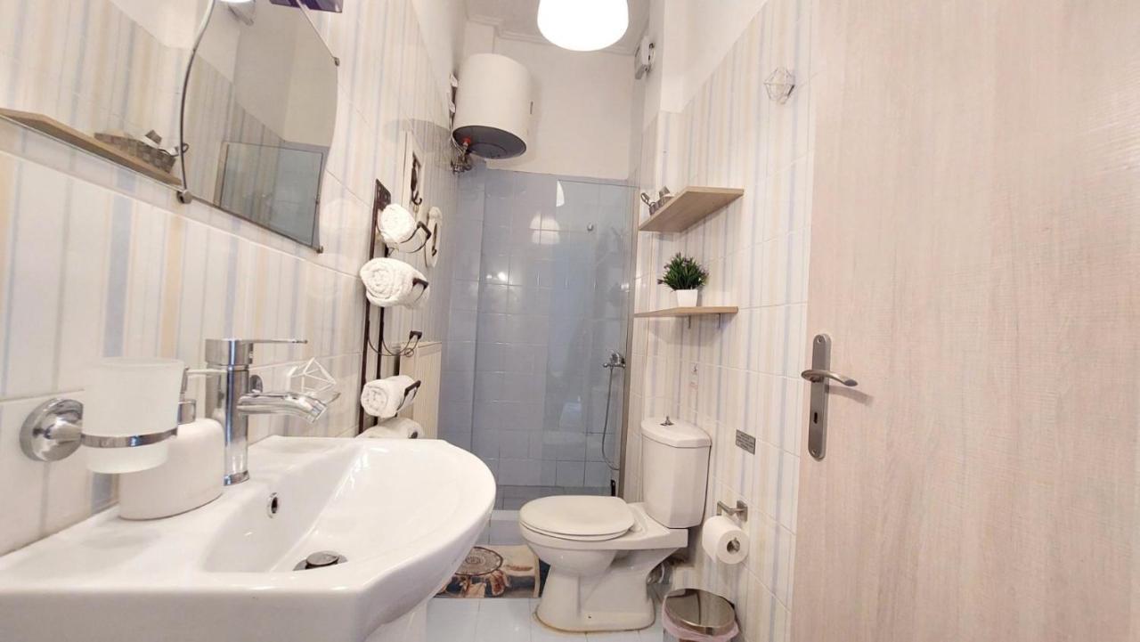 Cozy Minimal Apartment 피레아스 외부 사진